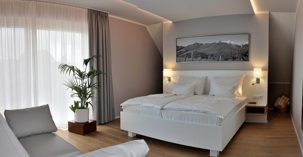 Hotel Weinrefugium Brolli à Gamlitz Extérieur photo