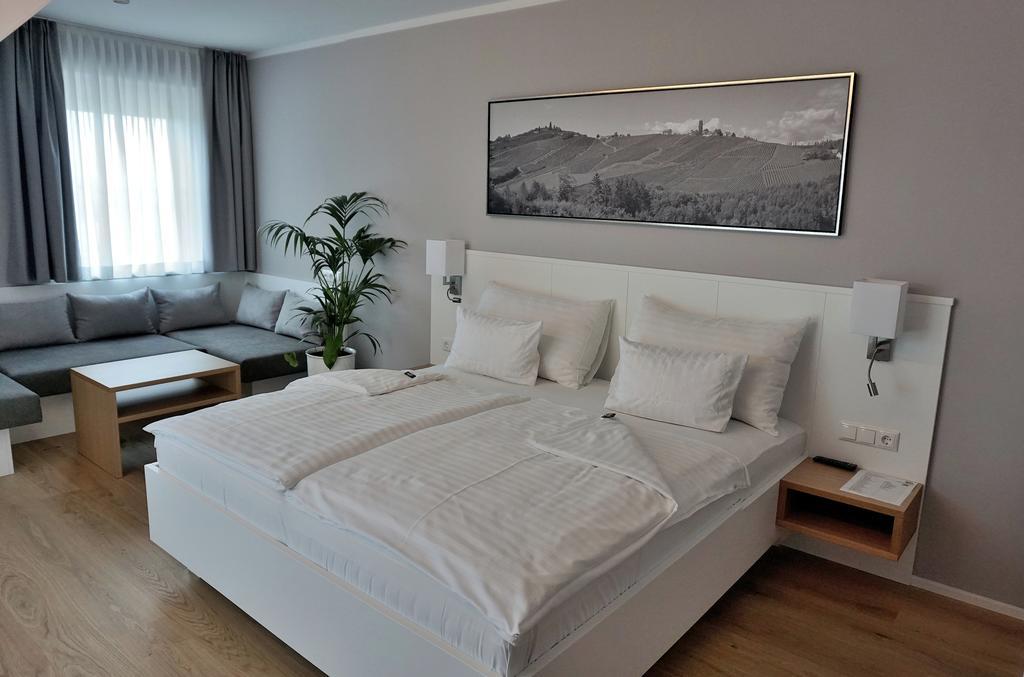 Hotel Weinrefugium Brolli à Gamlitz Extérieur photo